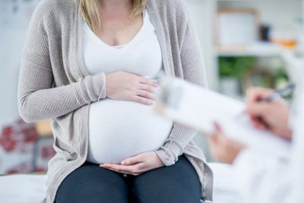 High-Risk Pregnancy Care in Kanpur | Amrita Clinic